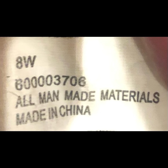 Like new-check out those soles! Warm, comfy, and waterproof faux fur lined boots - Picture 3 of 6